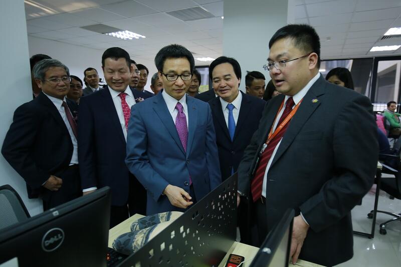 Lễ khai trương làng phần mềm F-ville 2